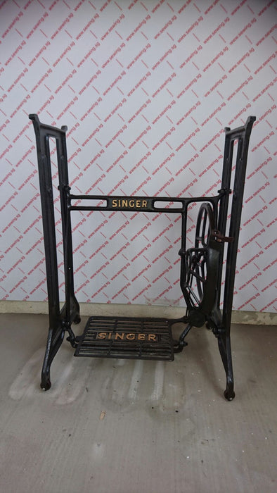 Singer Traditional Sewing Machine 15 Class Leg Treadle with Table & Stand Singer 15NL + Premium quality 5D Table + Stand (Complete Set)