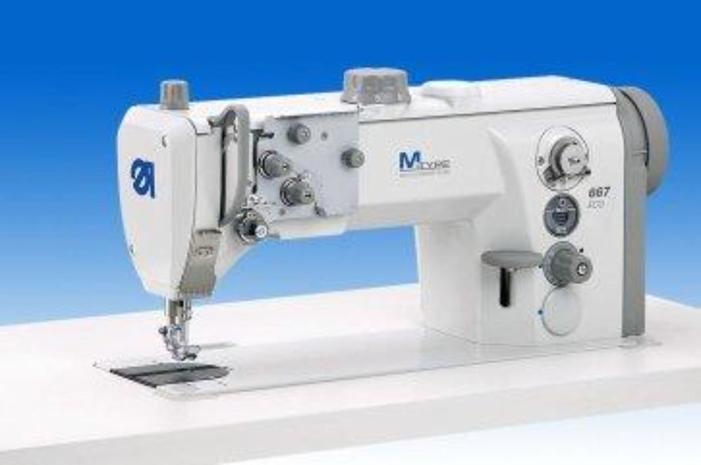 DURKOPP ADLER 667-180030 M-TYPE Lockstitch Flat Bed Machine With XXL Horizontal Hook In ECO-Version; Single Needle Lockstitch Flatbed Machine