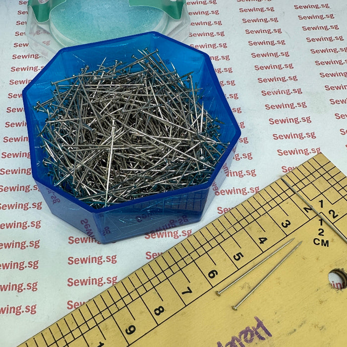 PRYM Dorcas Dressmaker Pins 0.65x32mm, 50g, packed in Foam Cushion Top Box
