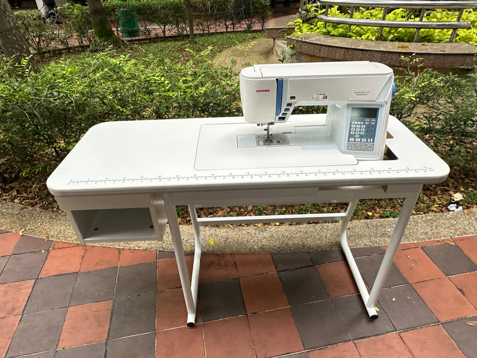 Janome Universal Sewing Table with Insert Plate for Skyline series; S5, S7 and S9
