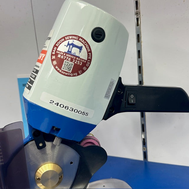 RS-100 Portable circular cutter; fabric cutter By Sewing.sg