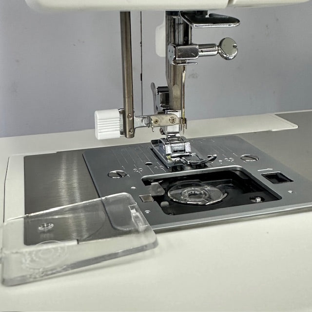 Singer 5511 Heavy Duty Sewing Machine With BanSoonCare-