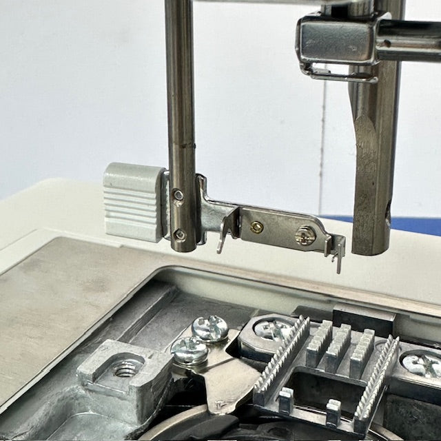 Singer 5511 Heavy Duty Sewing Machine With BanSoonCare-