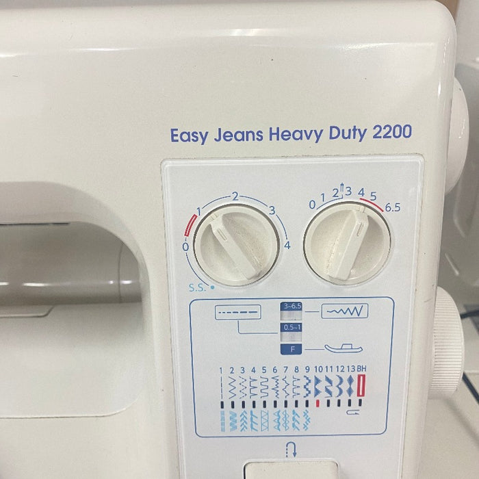 HD2200 - Janome Heavy Duty Easy Jeans Sewing Machine [TOP Choice by Sewists]
