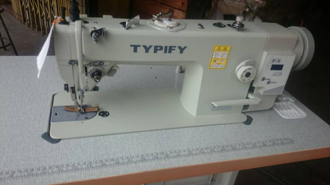 Top & Bottom Feed, also the Walking Foot Sewing Machine. Large 12mm stitch length. Made for Canvas Stitching, PU material sewing, and Leather Crafting