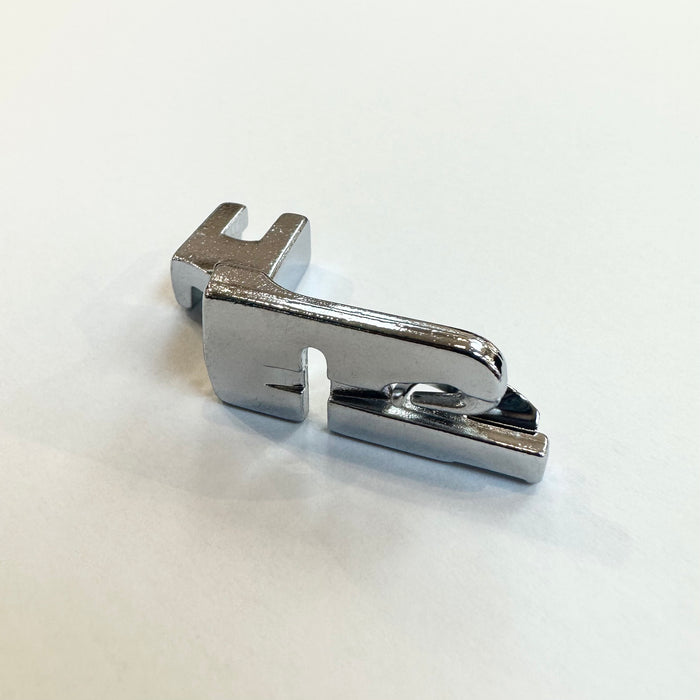 Flat Hem / Hemmer Foot 1/8" or 2.5mm, Fixed Shank / 1001317