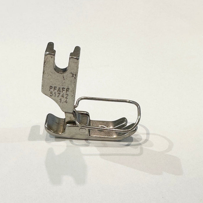 PFAFF 51742 Standard Presser Foot with Finger Guard, Safety Guard for Industrial Machine