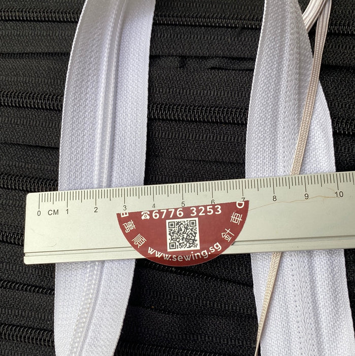 Zips Size 5, for Bags,cushions,heavy duty application.